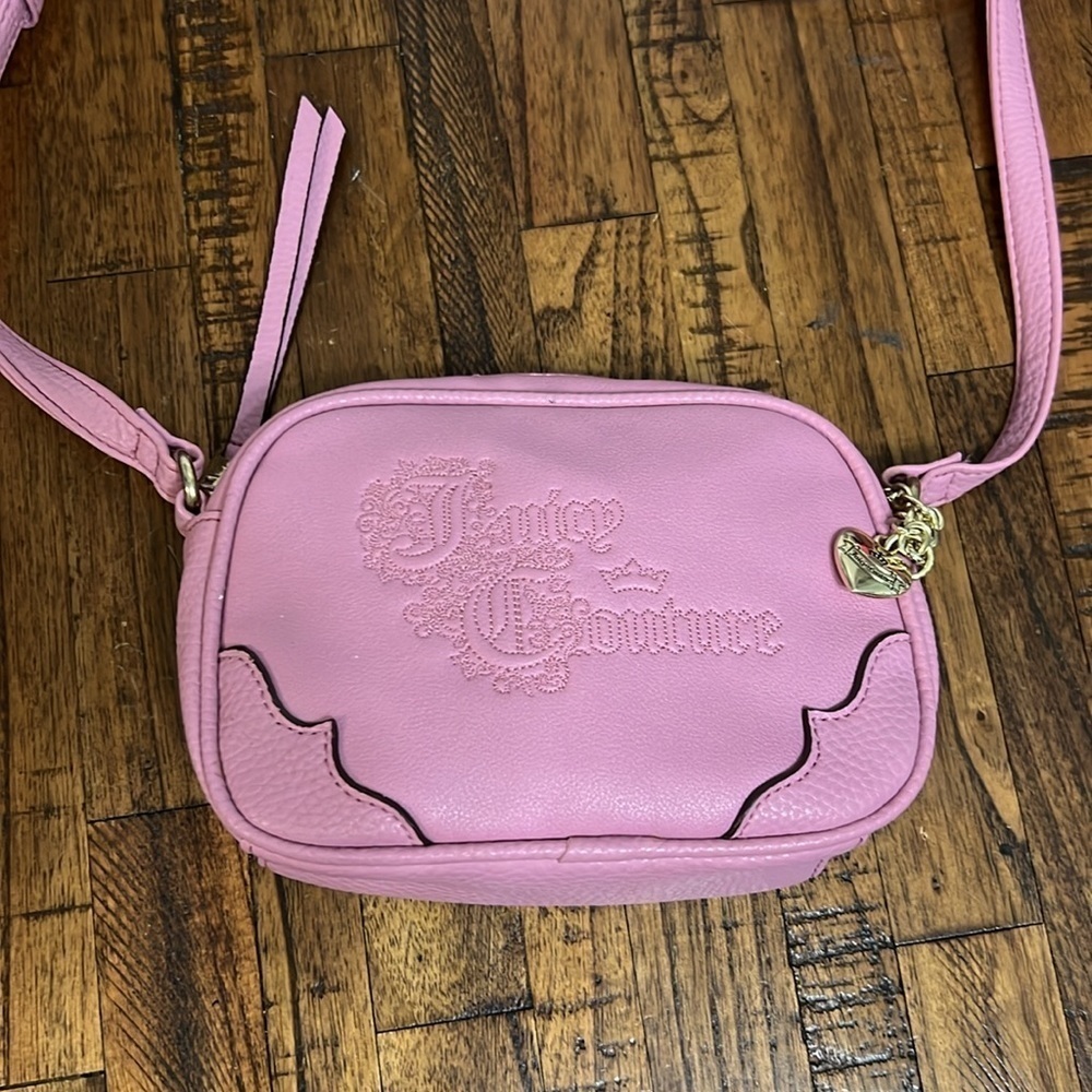 Juicy Couture bag crossbody shoulder bag Pink gold hang tag zip closure small